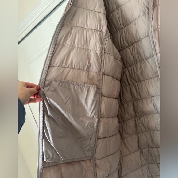 Athleta Women's Air Puffer Parka (size 2X) - Picture 3 of 6